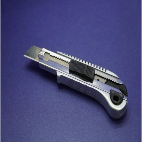 Lazy-loaded Calligraphy Paper cutter